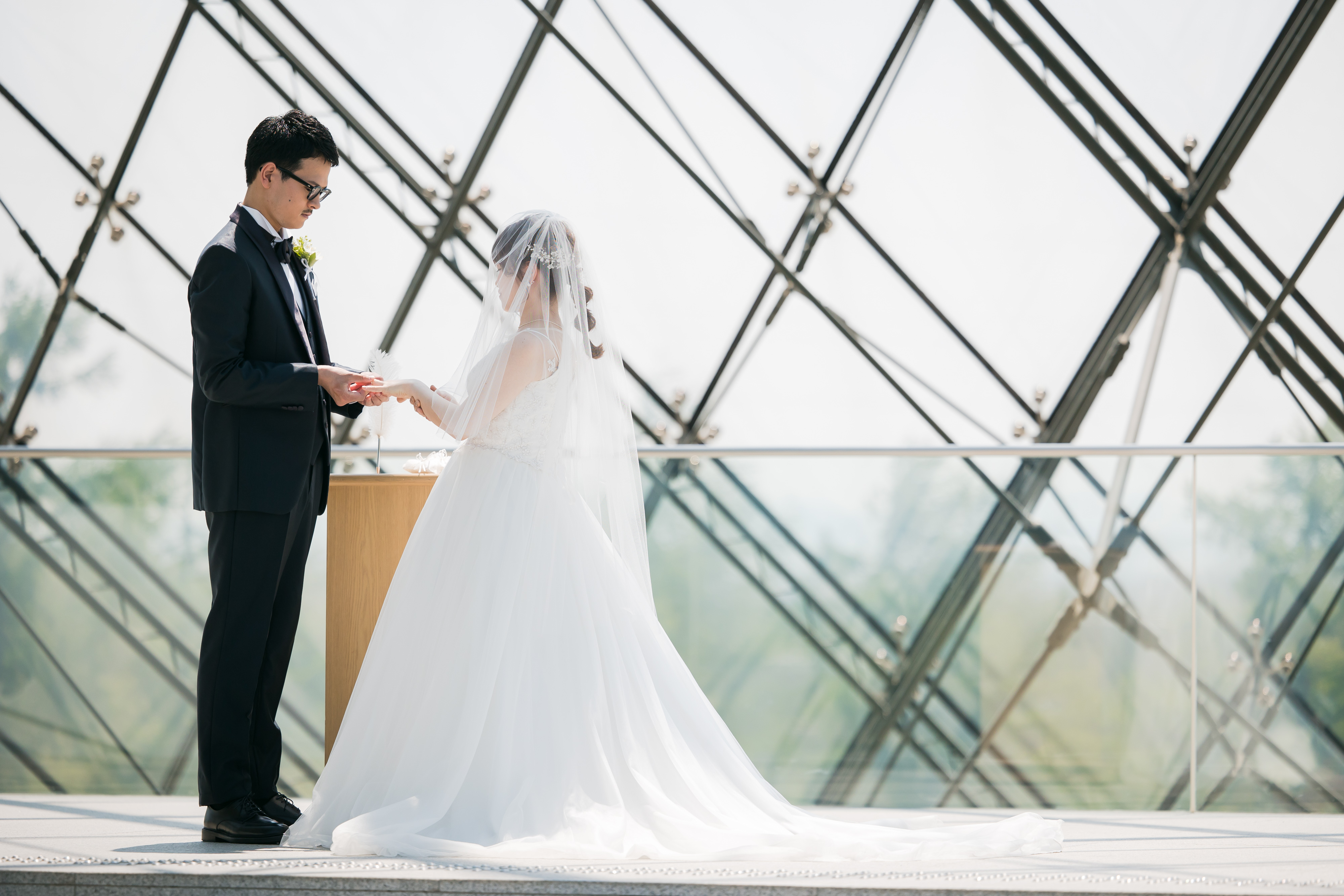 春の風を感じながら家族で結婚式